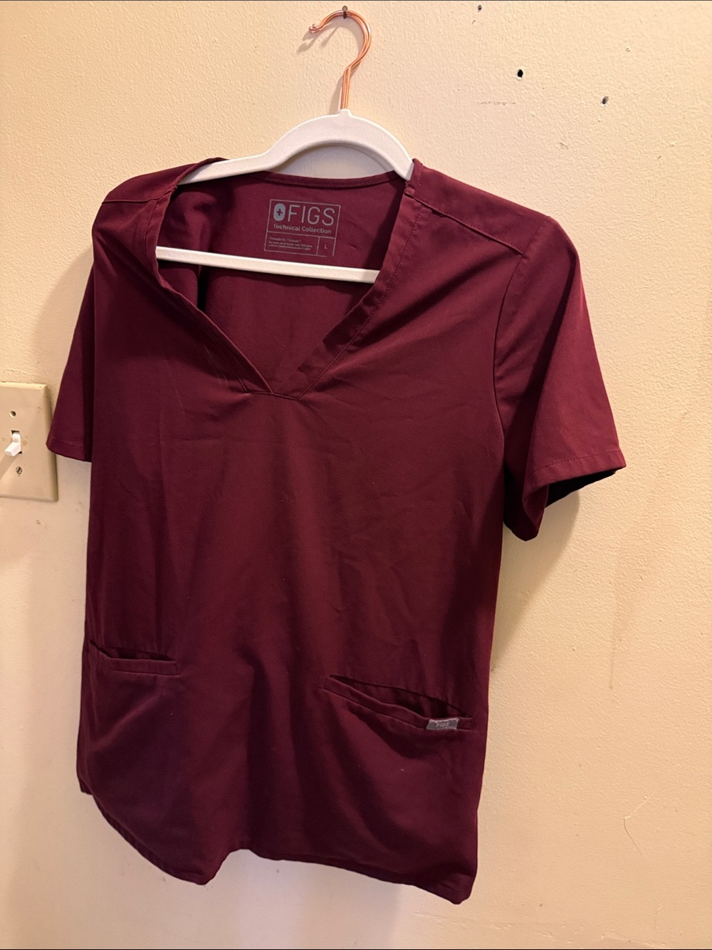 FIGS Women's V-Neck Scrub Top in Burgundy